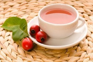 طرز تهیه چای از میوه گل رز